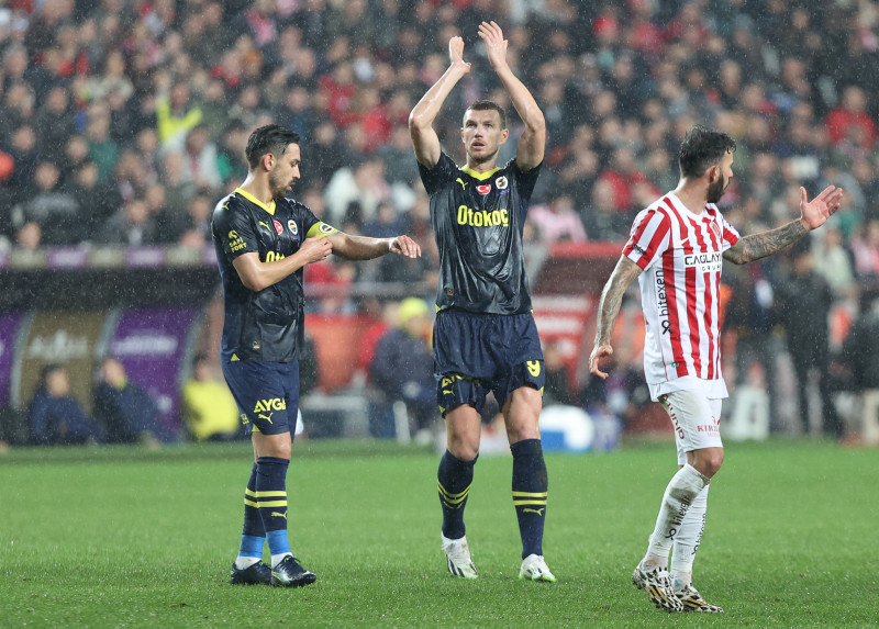 FENERBAHÇE HABERLERİ | İsmail Kartal’dan Edin Dzeko’ya terapi! İşte o konuşma