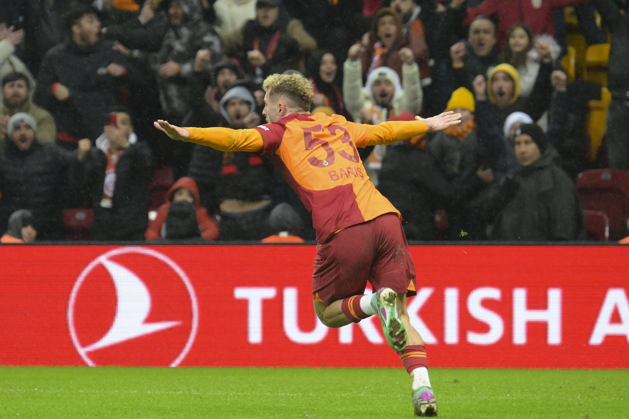 TRANSFER HABERİ | Galatasaray’a piyango vurdu! Cimbom’un 3 yıldızının peşindeler