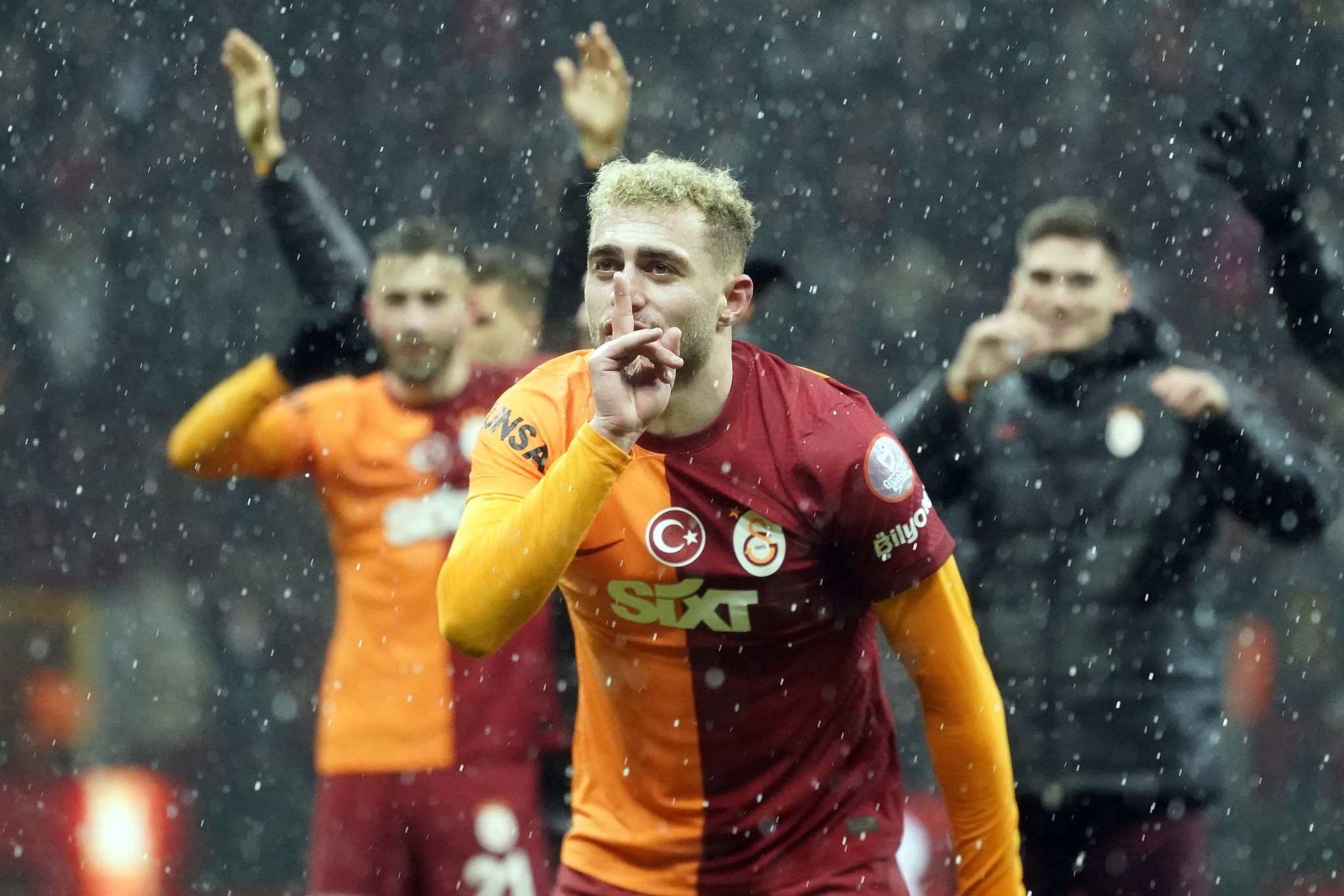 TRANSFER HABERİ | Galatasaray’a piyango vurdu! Cimbom’un 3 yıldızının peşindeler