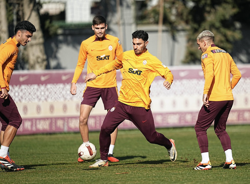 TRANSFER HABERİ - Galatasaray yeni sol bekine kavuştu! İşte Derrick Köhn’ün sözleşme detayları