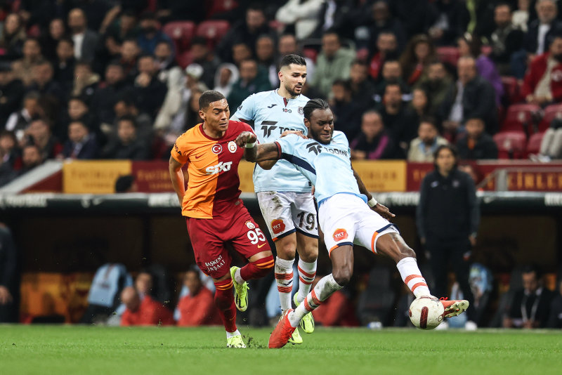 Spor yazarları Galatasaray - Başakşehir maçını değerlendirdi