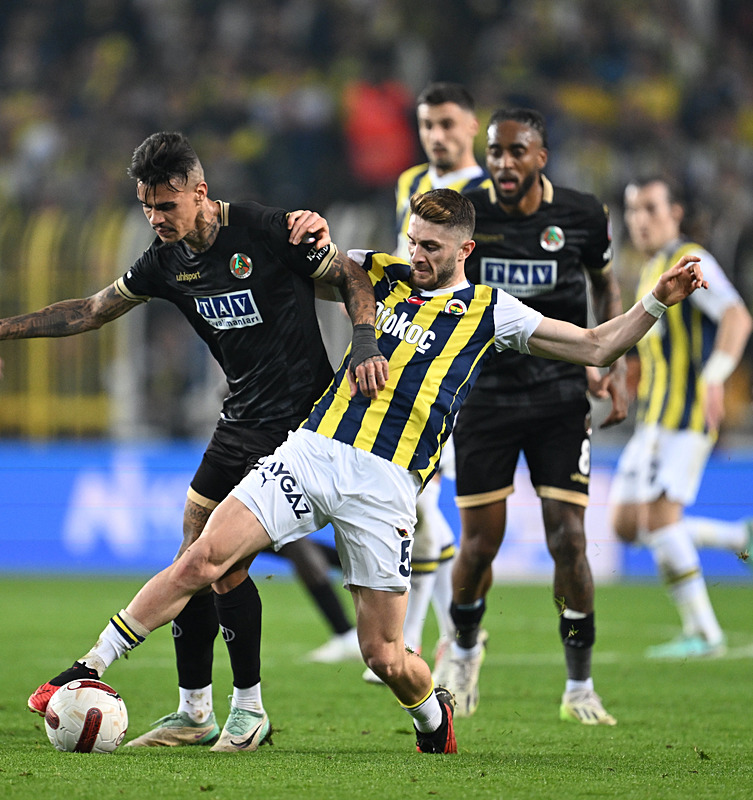 Spor yazarları Fenerbahçe - Corendon Alanyaspor maçını yorumladı