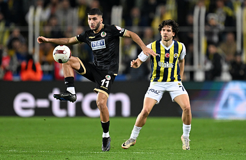 FENERBAHÇE TRANSFER HABERLERİ: Ferdi Kadıoğlu’na İngiliz kancası! Sezon sonunda...