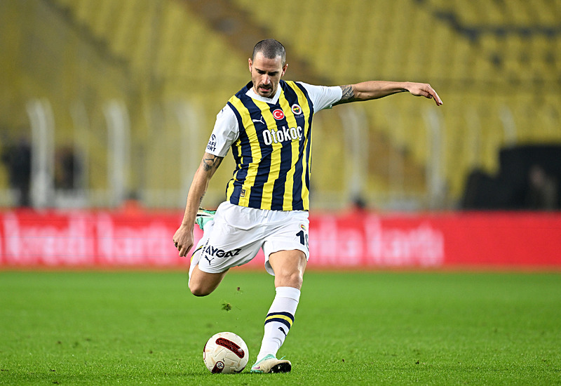 FENERBAHÇE TRANSFER HABERLERİ: Ferdi Kadıoğlu’na İngiliz kancası! Sezon sonunda...