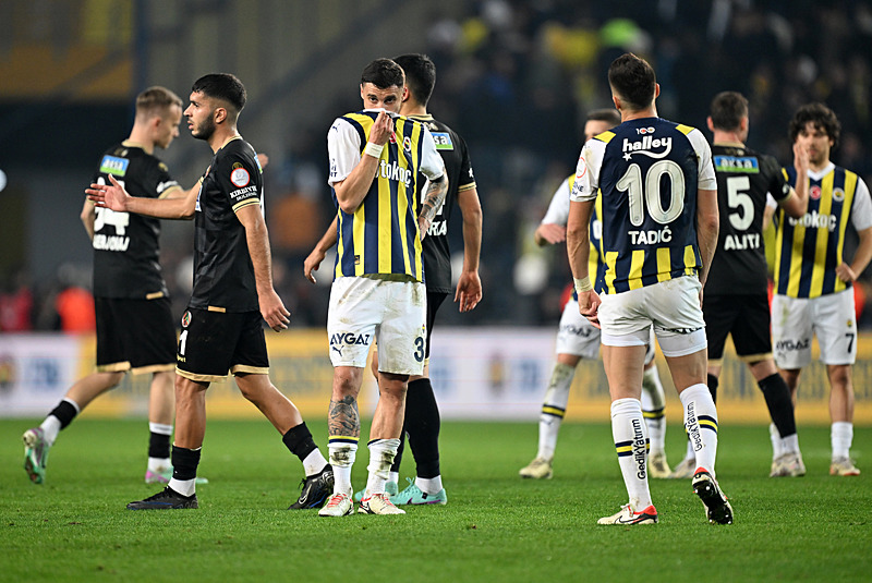 FENERBAHÇE TRANSFER HABERLERİ: Ferdi Kadıoğlu’na İngiliz kancası! Sezon sonunda...