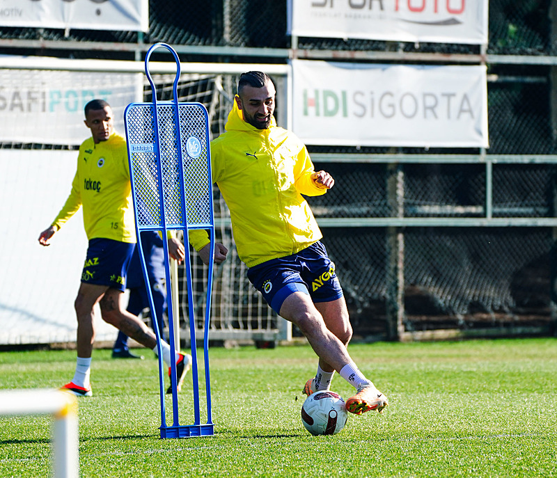FENERBAHÇE TRANSFER HABERLERİ: Ferdi Kadıoğlu’na İngiliz kancası! Sezon sonunda...