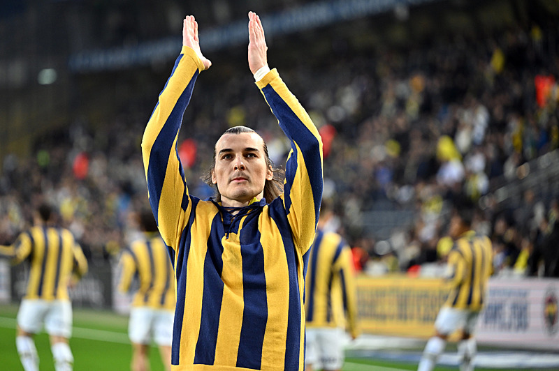 FENERBAHÇE TRANSFER HABERLERİ: Ferdi Kadıoğlu’na İngiliz kancası! Sezon sonunda...