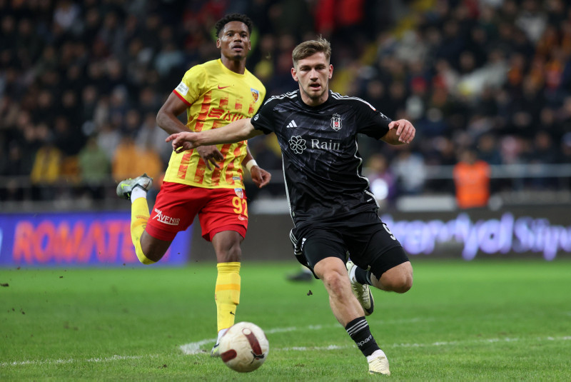 Semih Kılıçsoy’un menajerinden transfer sözleri! Dortmund’la anılıyordu...
