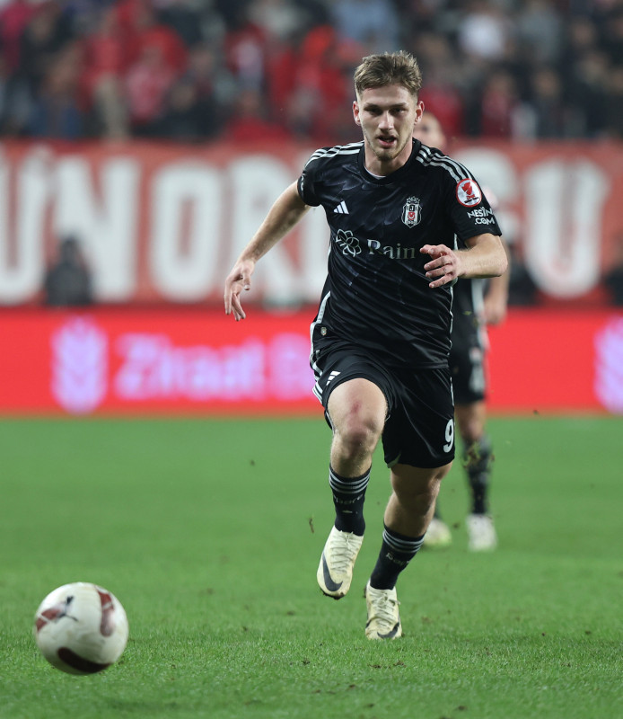 Semih Kılıçsoy’un menajerinden transfer sözleri! Dortmund’la anılıyordu...