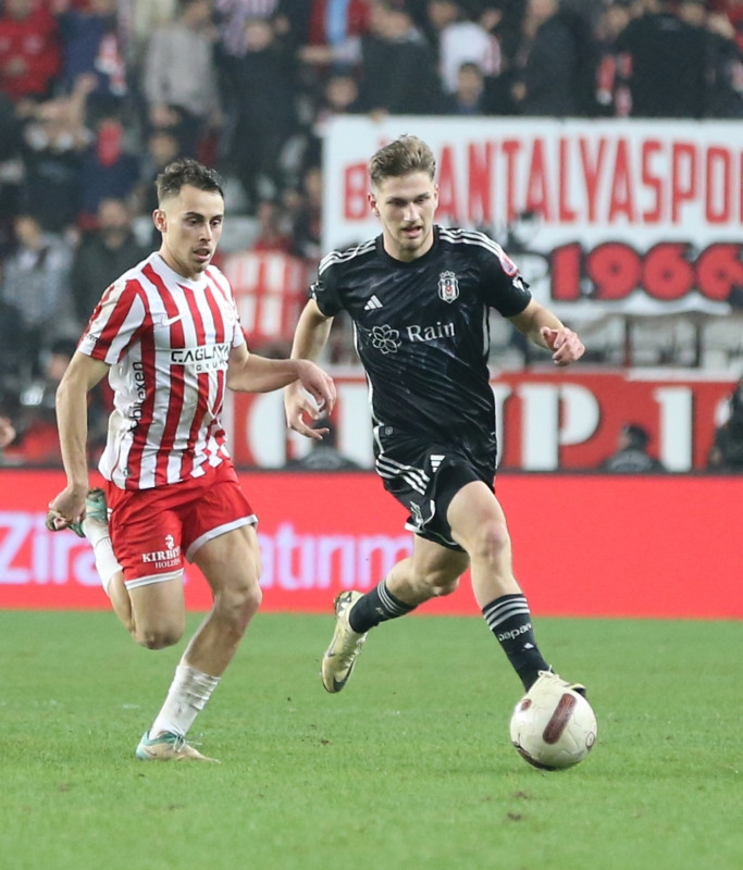 Semih Kılıçsoy’un menajerinden transfer sözleri! Dortmund’la anılıyordu...