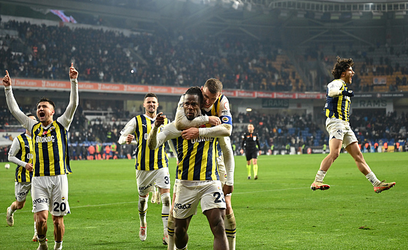 TRANSFER HABERİ: Fenerbahçe’de şok gelişme! Batshuayi ve ayrılık...