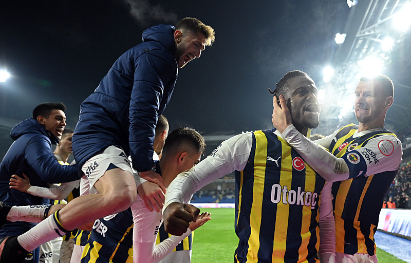 TRANSFER HABERİ: Fenerbahçe’de şok gelişme! Batshuayi ve ayrılık...