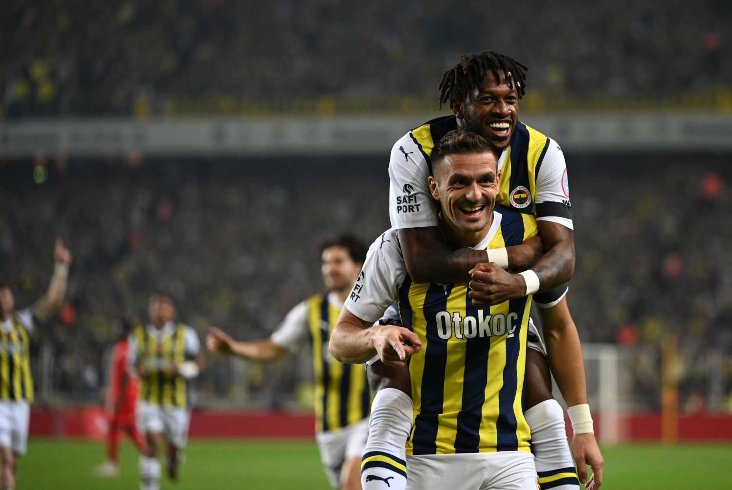 FENERBAHÇE HABERLERİ - Fred’in MR sonucu ortaya çıktı! Kasımpaşa maçında...