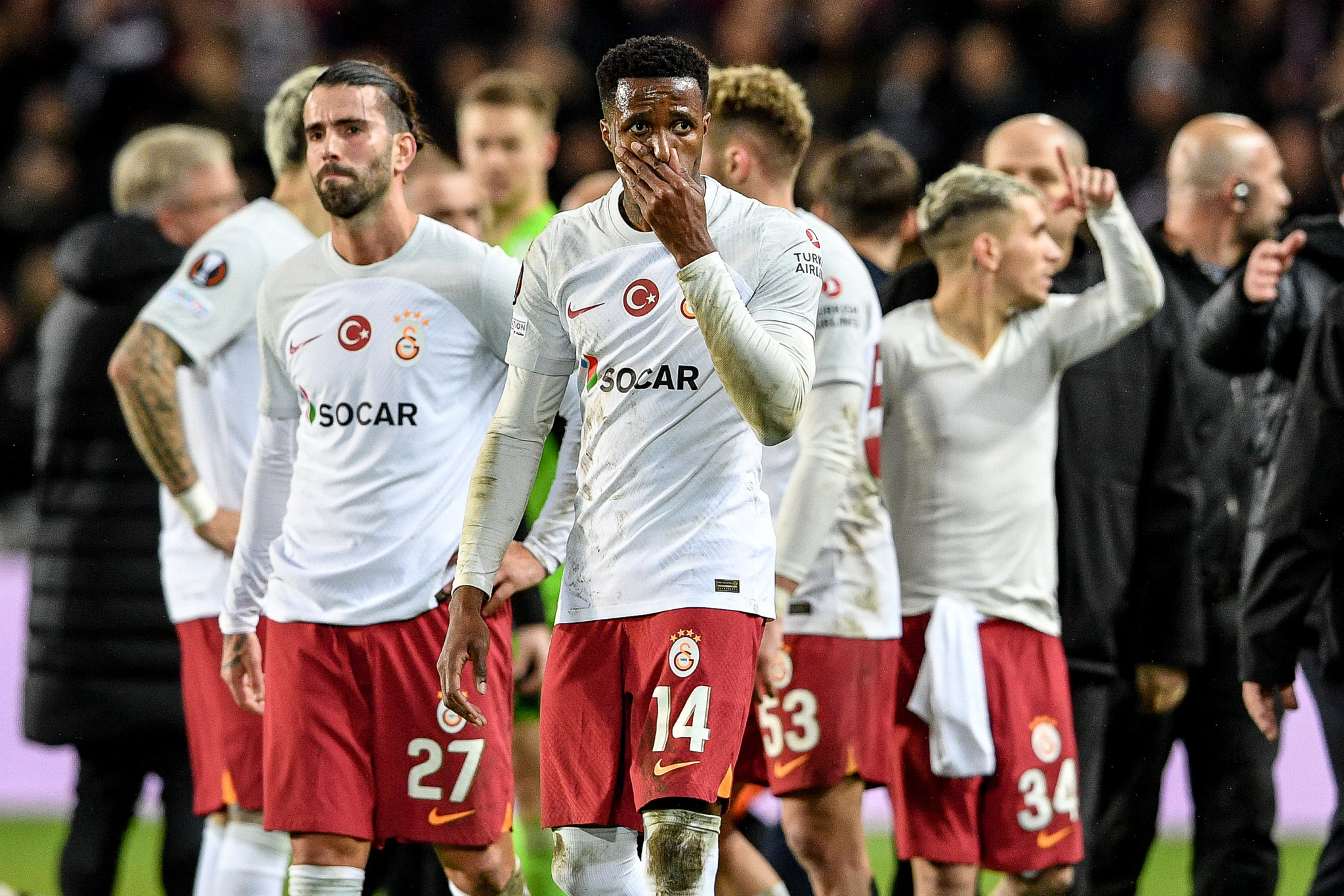 Galatasaray’da Beşiktaş derbisi öncesi Serge Aurier gelişmesi!