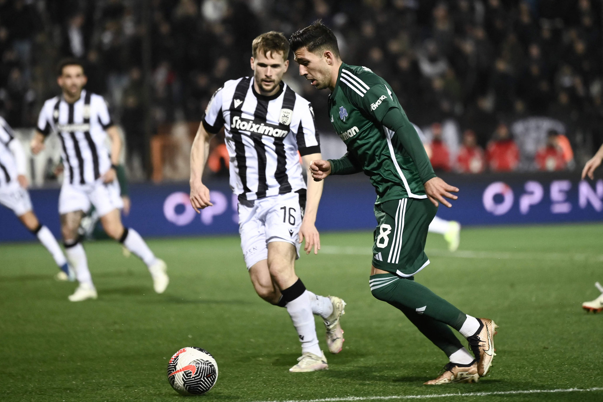 Yunanistan’da Panathinaikos taraftarı isyan etti! Fatih Terim gönderilsin
