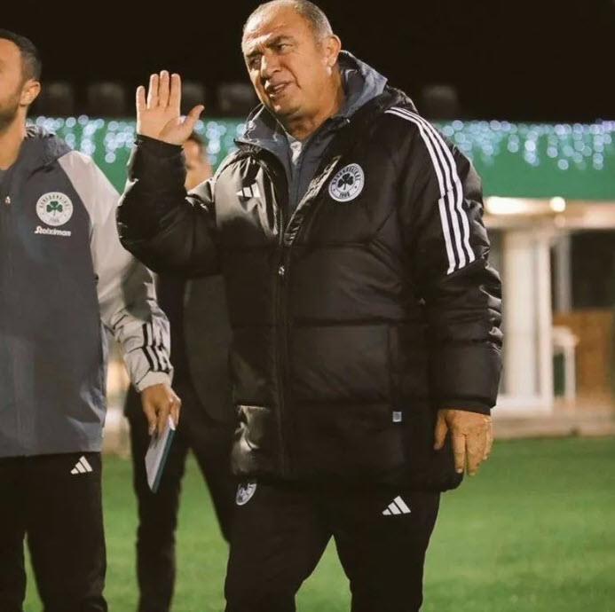 Yunanistan’da Panathinaikos taraftarı isyan etti! Fatih Terim gönderilsin