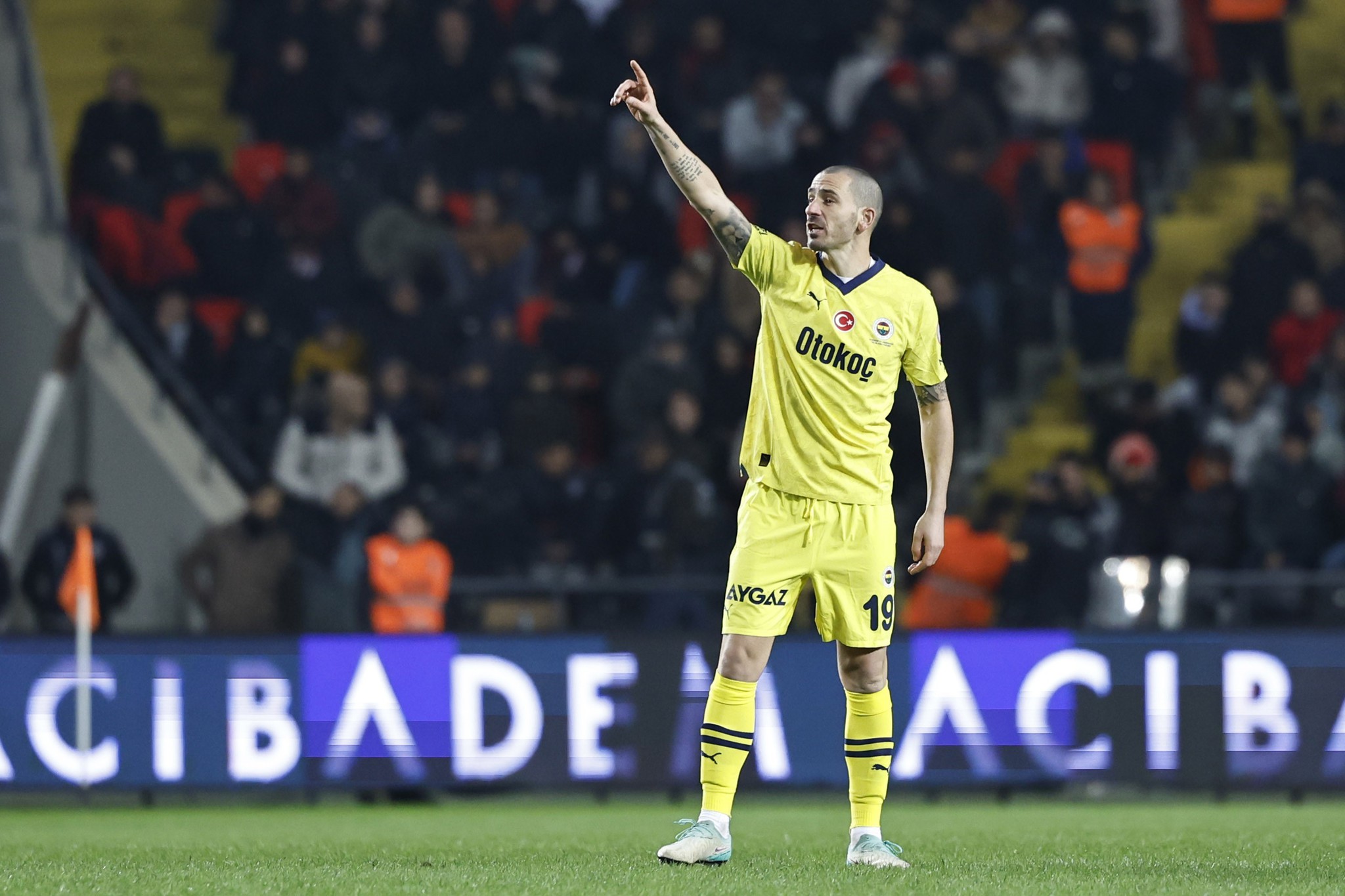FENERBAHÇE HABERLERİ - Alexander Djiku’nun yokluğu kim dolduracak? İsmail Kartal kararını verdi!