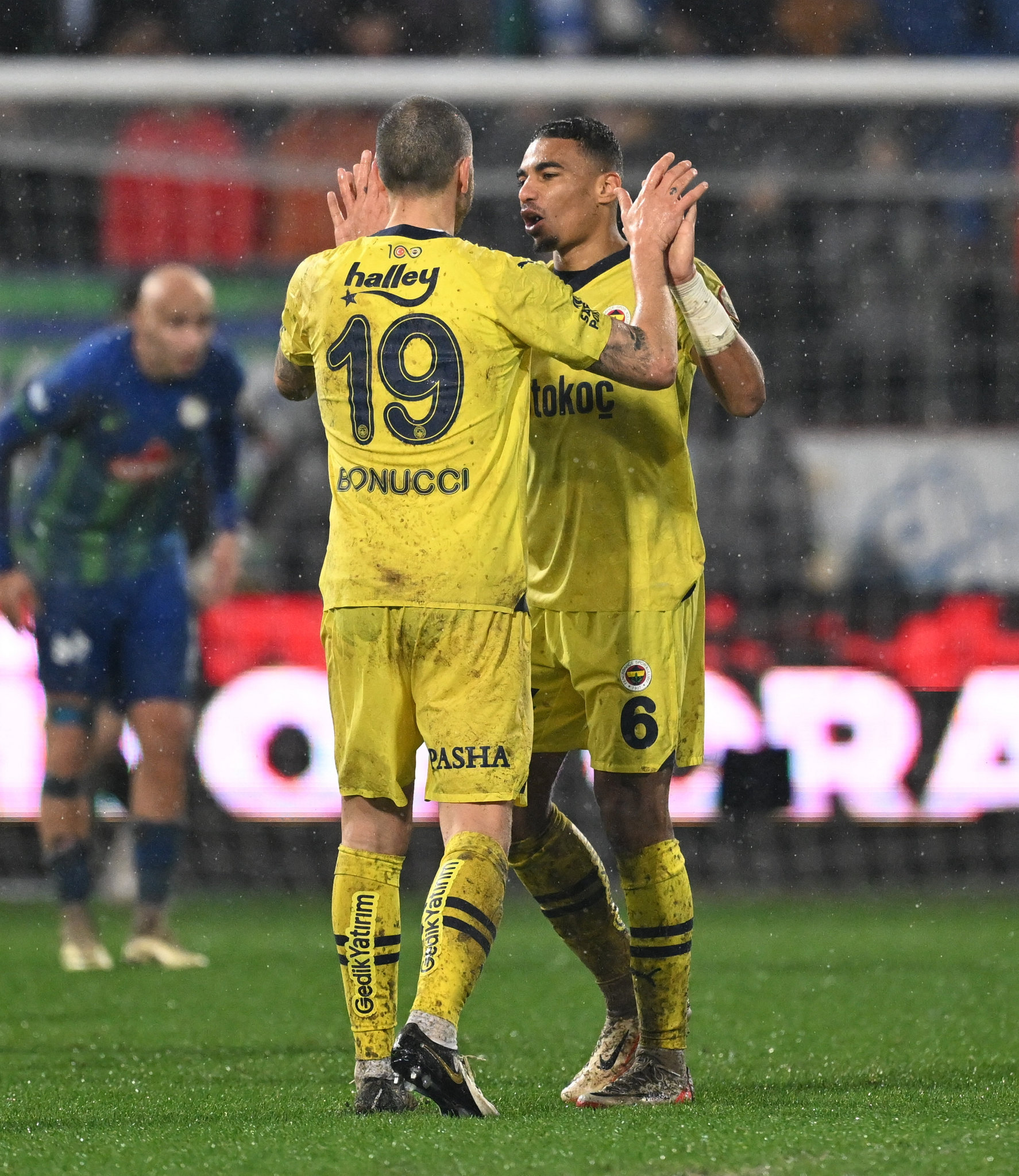 FENERBAHÇE HABERLERİ - Alexander Djiku’nun yokluğu kim dolduracak? İsmail Kartal kararını verdi!