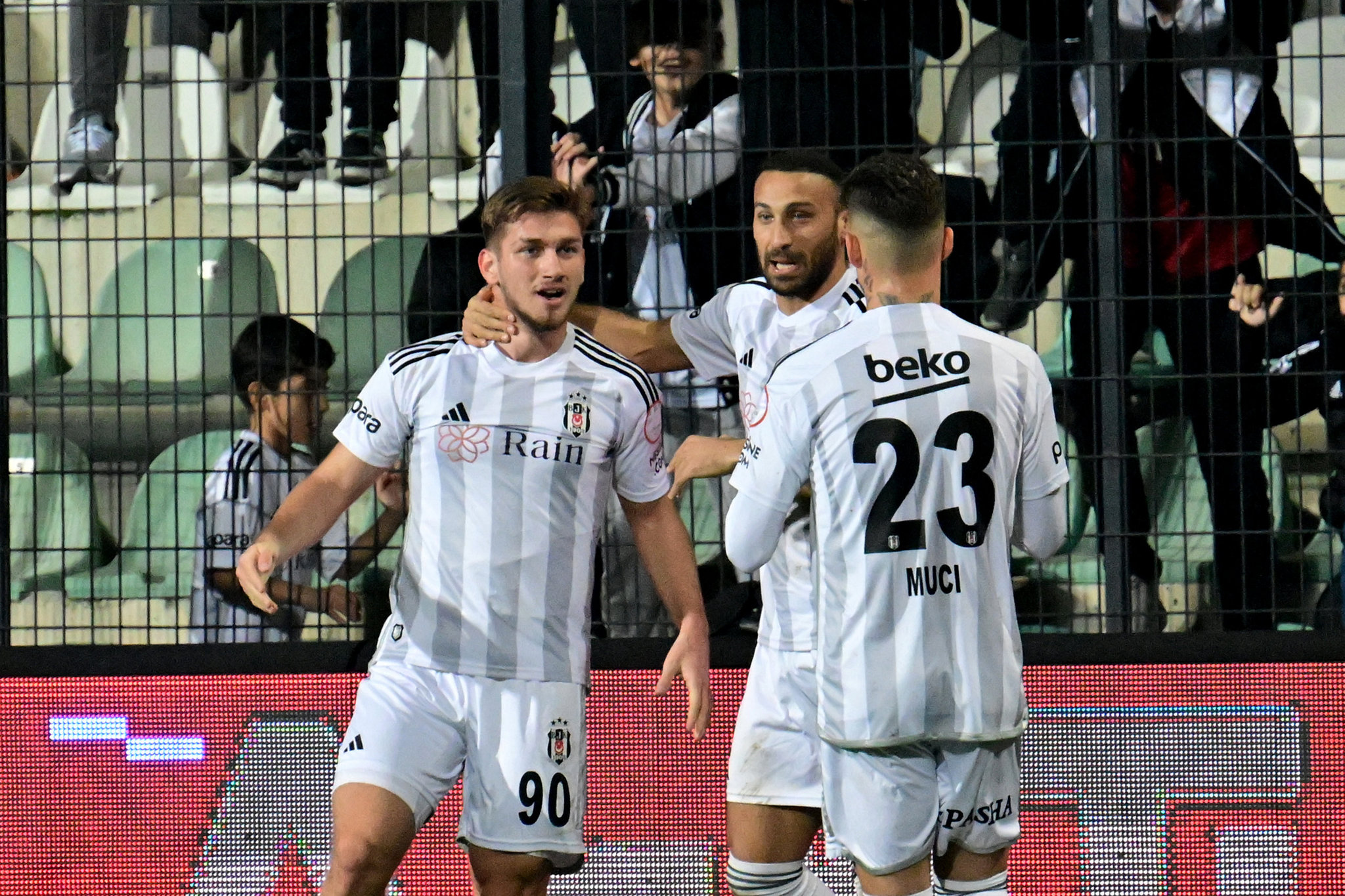 BEŞİKTAŞ HABERLERİ - Avrupa devi Semih Kılıçsoy’a kafayı taktı! Sezon sonunda...