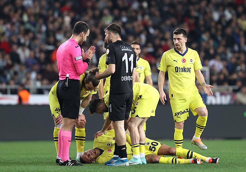 FENERBAHÇE TRANSFER HABERİ | İtalya ekibi Rodrigo Becao’nun peşinde! O bonservisi gözden çıkardılar