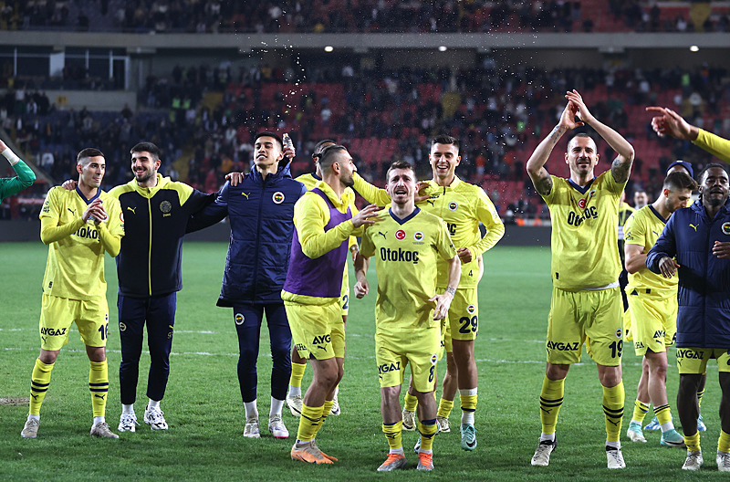 İsmail Kartal şampiyonluğun anahtarını eline aldı! 4 futbolcu...