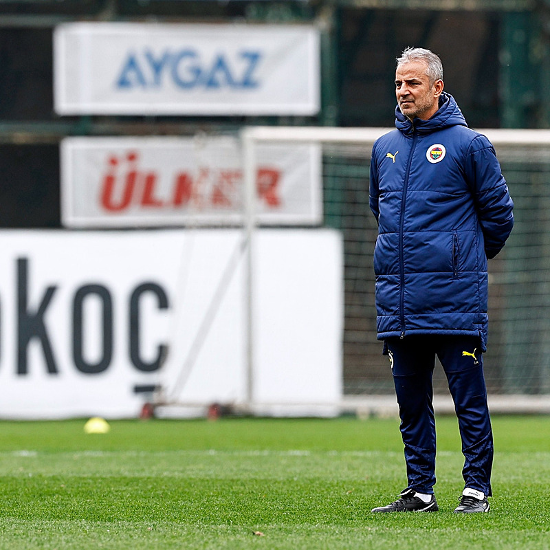 FENERBAHÇE HABERLERİ | İsmail Kartal’dan Avrupa revizyonu! İlk 11’de büyük değişiklik
