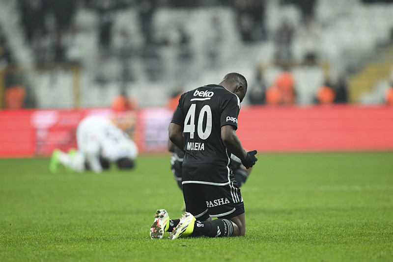 Beşiktaş’ta sil baştan! 9 oyuncu ile yollar ayrılacak