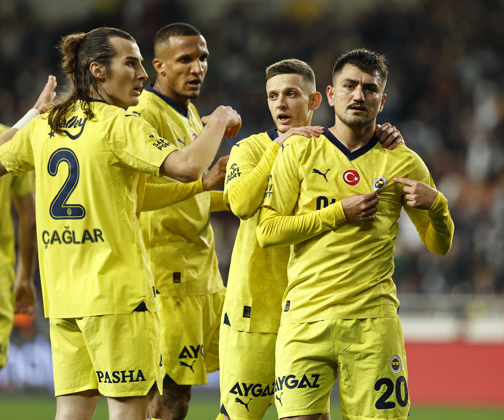 Fenerbahçe İstanbul’a avantajlı dönmek istiyor! İşte İsmail Kartal’ın Gilloise maçı muhtemel 11’i