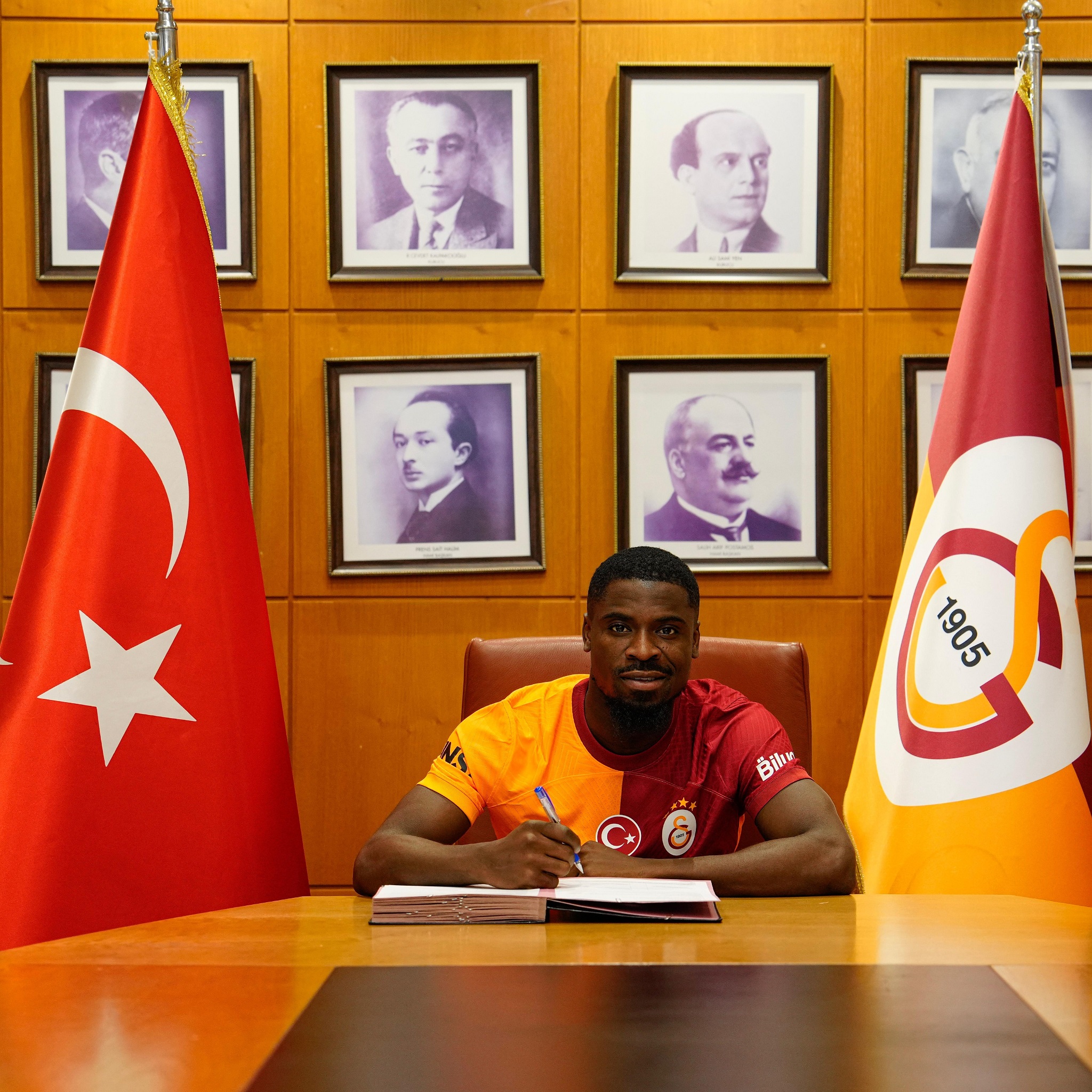 GALATASARAY HABERLERİ - Serge Aurier’e yıldız gözüyle bakıldı formayı giyemedi! Döneceği tarih belli oldu