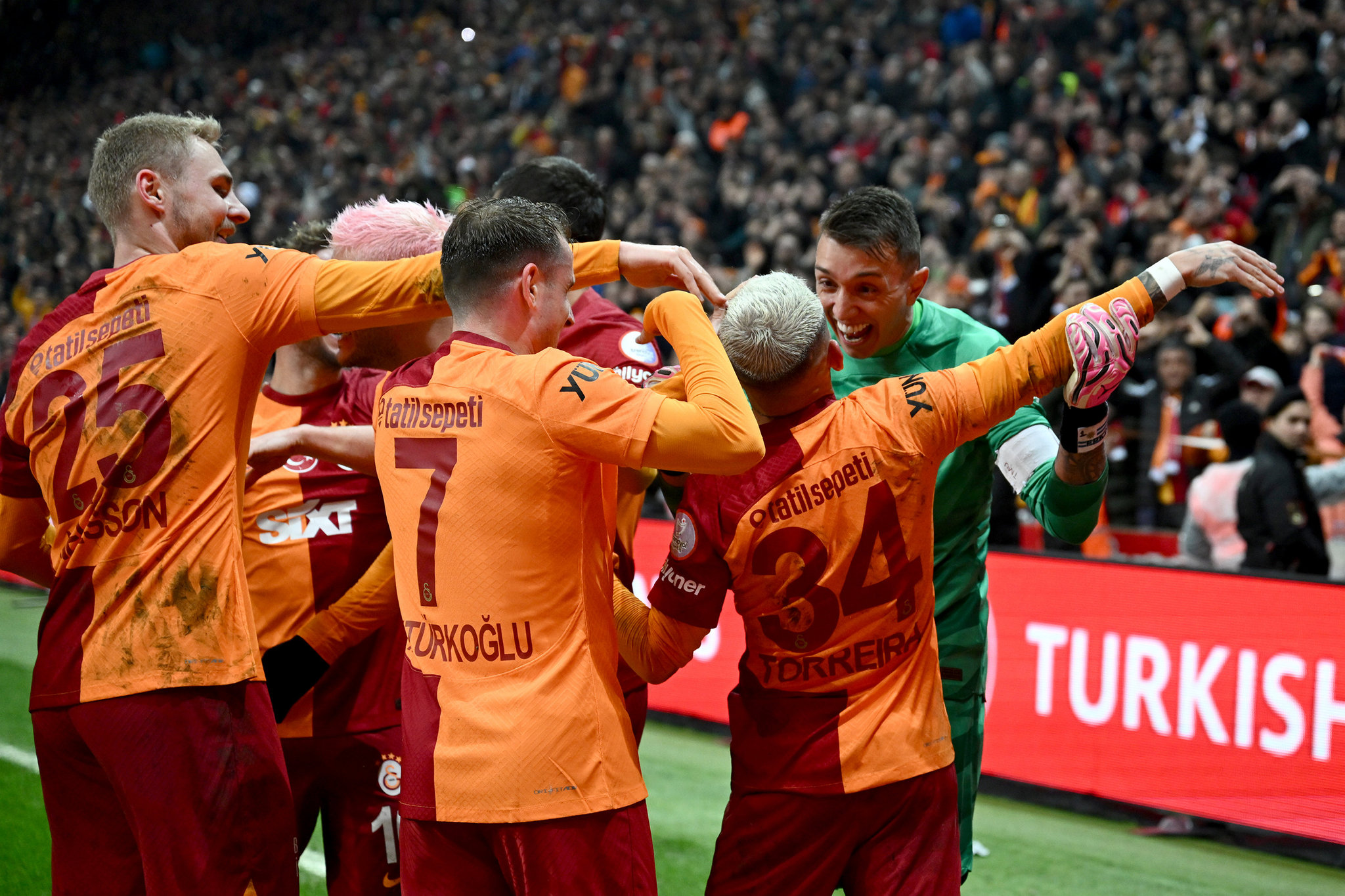 TRANSFER HABERİ: Galatasaray’da Marco Reus heyecanı! Resmen açıklandı