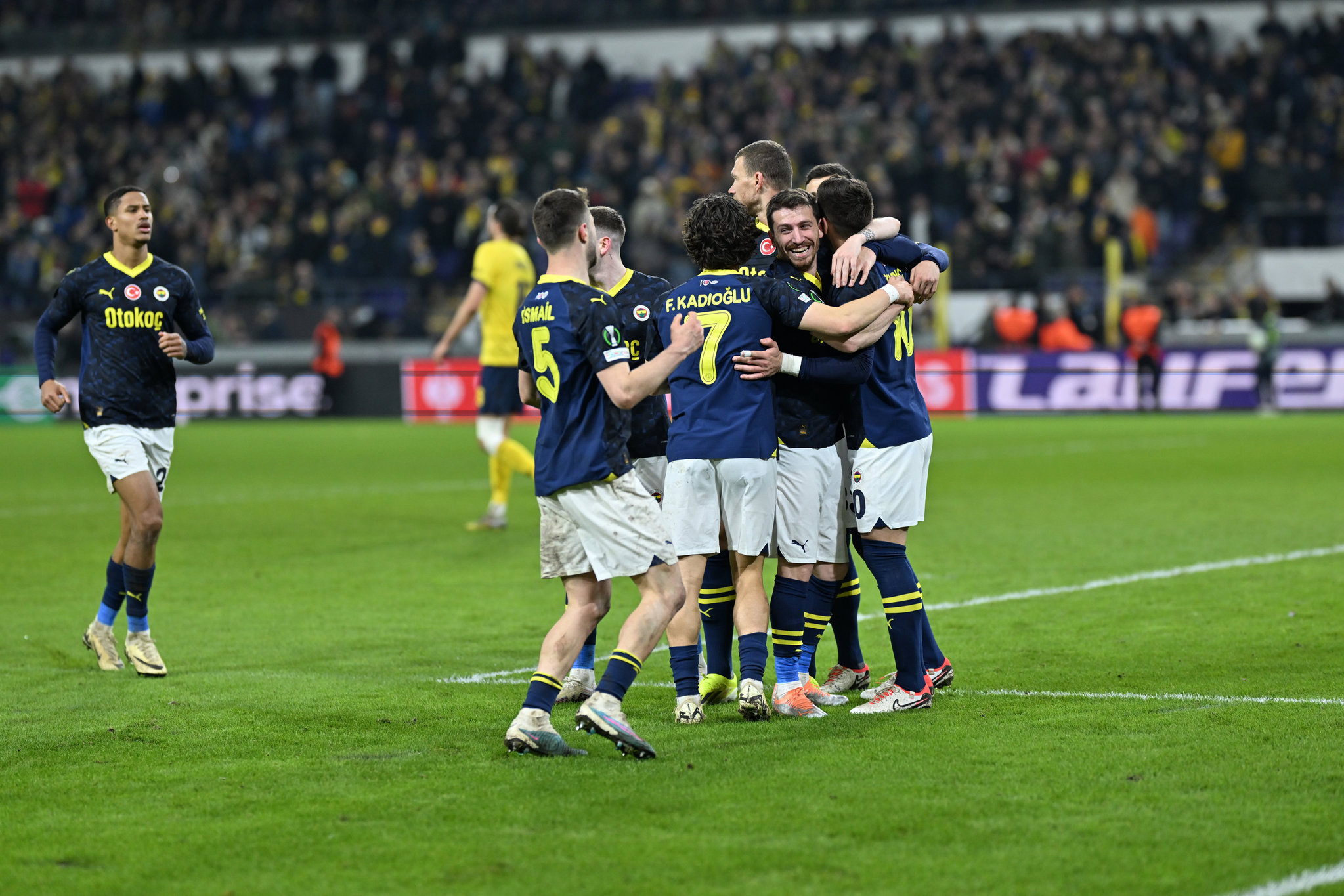 Fenerbahçe’ye 3 futbolcudan müjdeli haber!