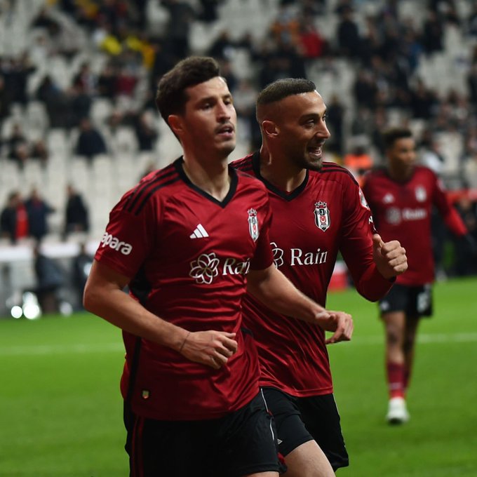 Beşiktaş’ta iç transfer harekatı! Ya tamam ya devam