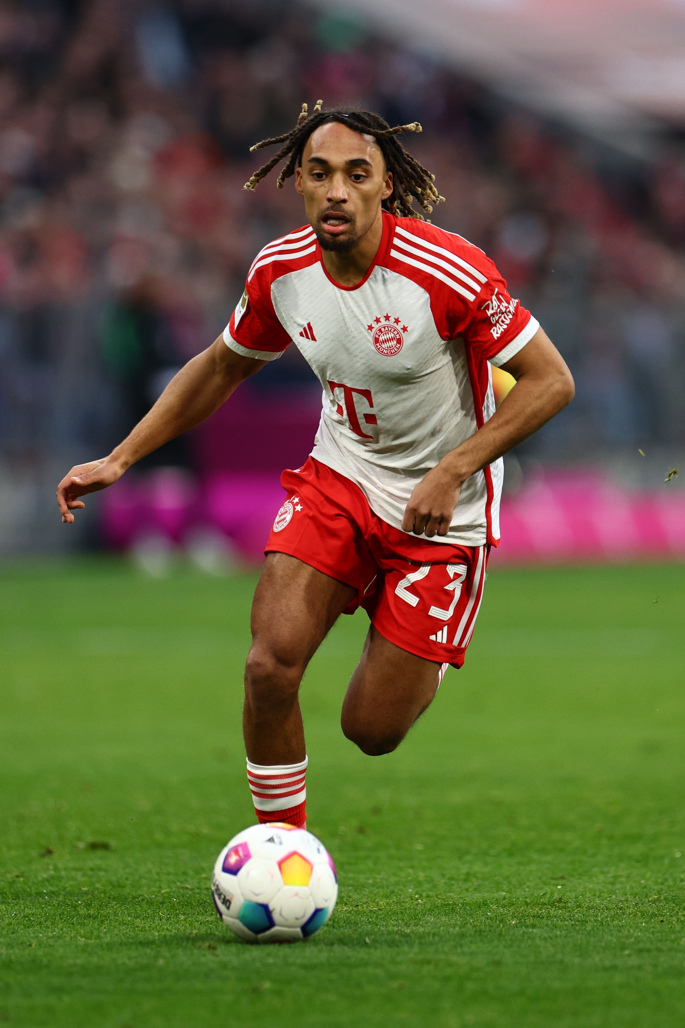 Bayern Münih’in Sacha Boey pişmanlığı! Gelecek sezon...