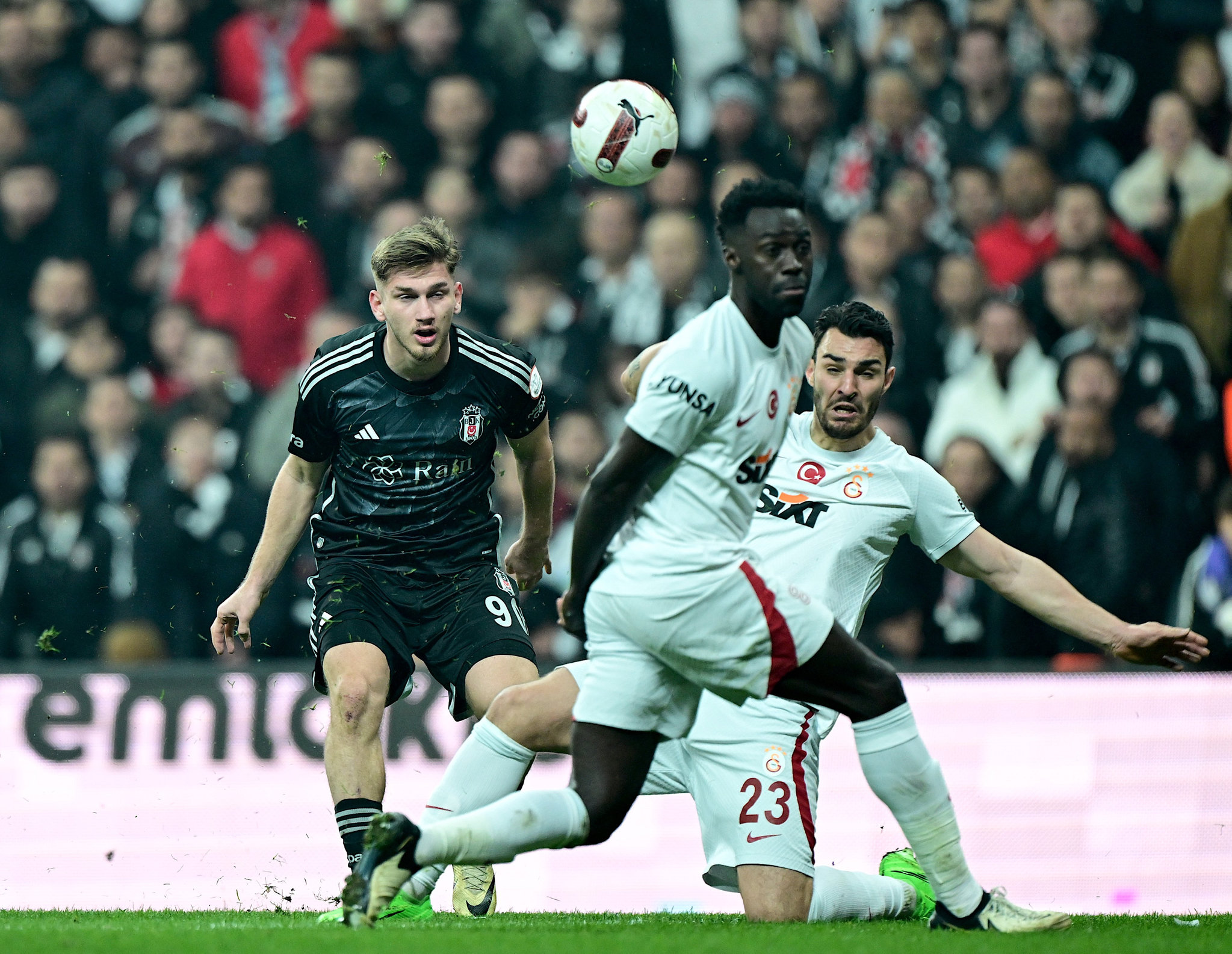 GALATASARAY HABERLERİ | Davinson Sanchez’in dönüş tarihi belli oldu! O maçta sahada