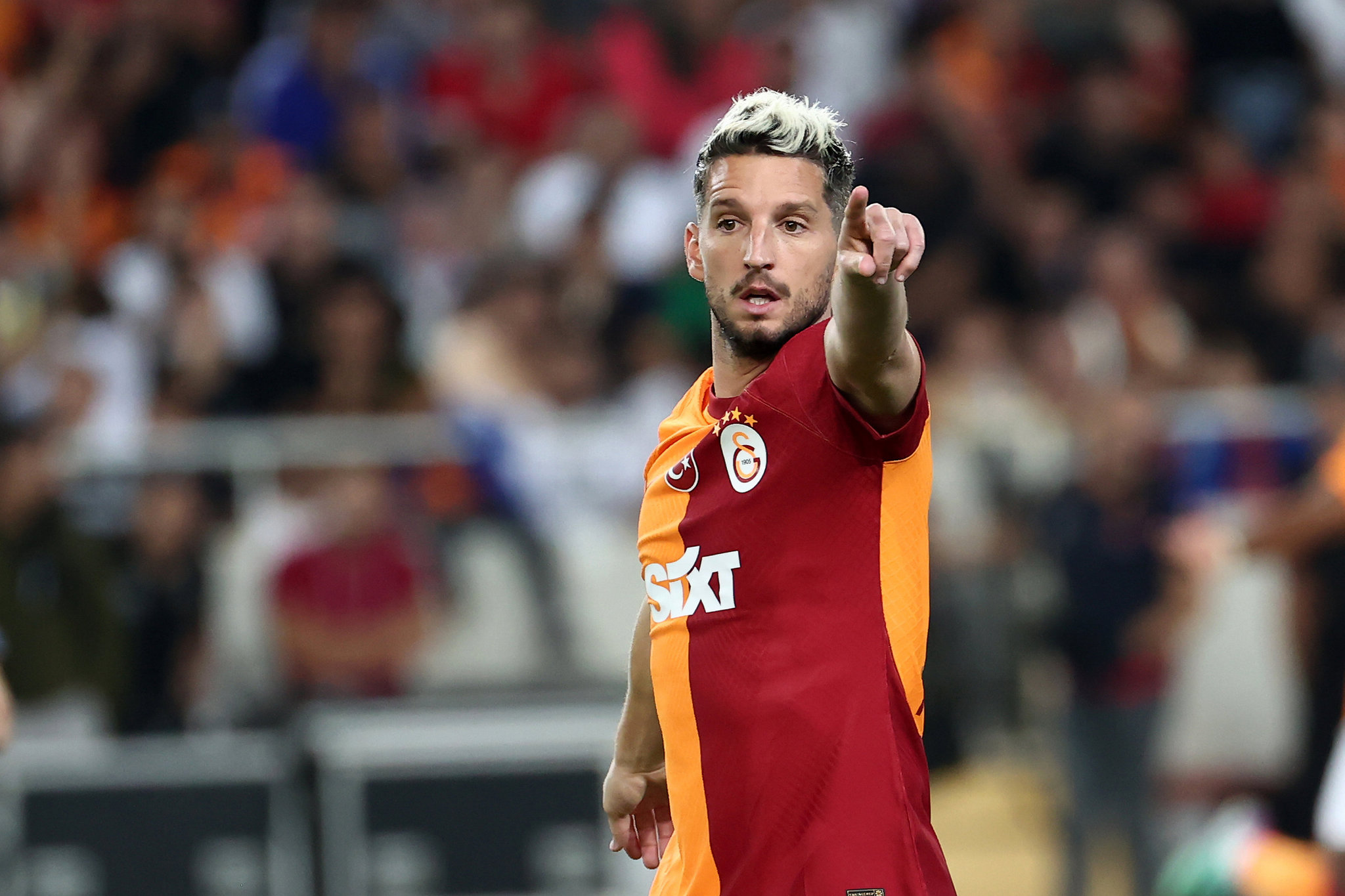 TRANSFER HABERİ: Dries Mertens kararını veriyor! Galatasaray’da kalacak mı?