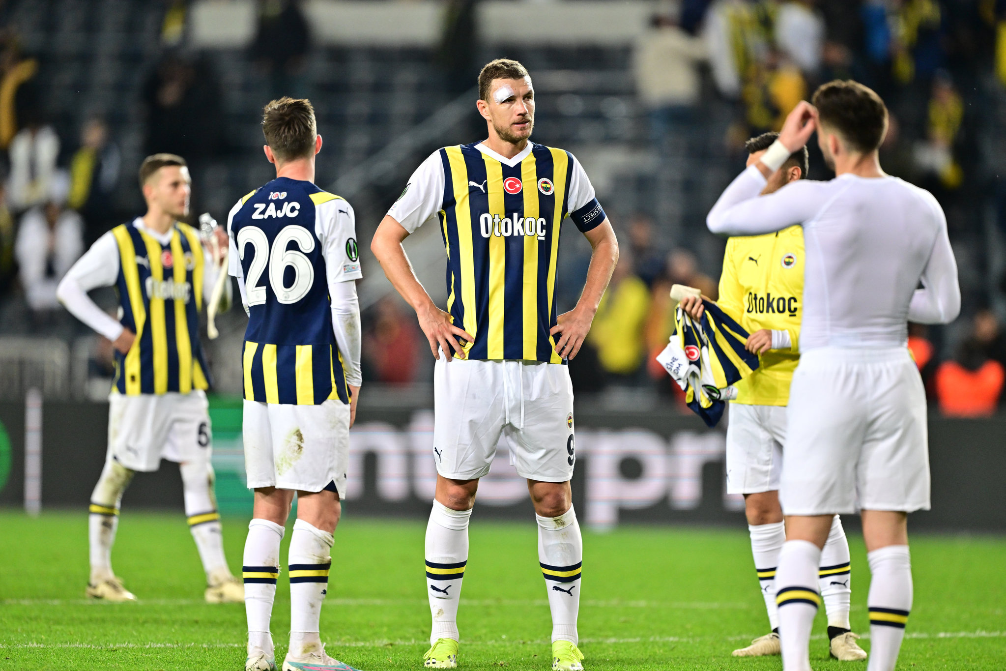 Fenerbahçe’yi düşündüren sorun! Ligden çekilirlerse...