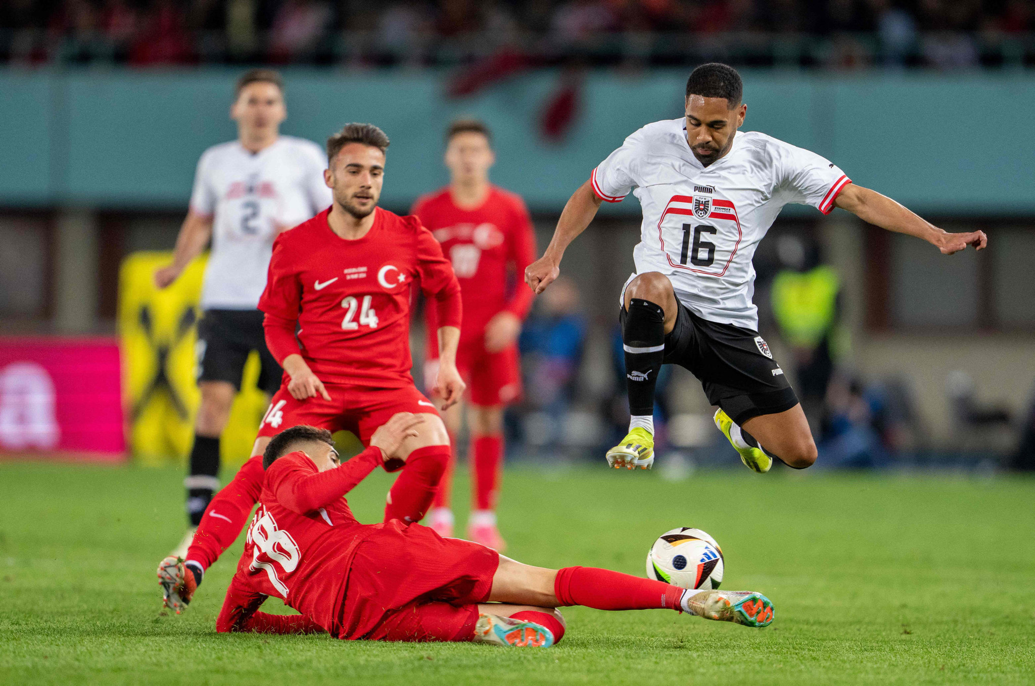 Avusturya Türkiye maçı sonrası milli takıma flaş eleştiri! Atanı da yok tunanı da yok