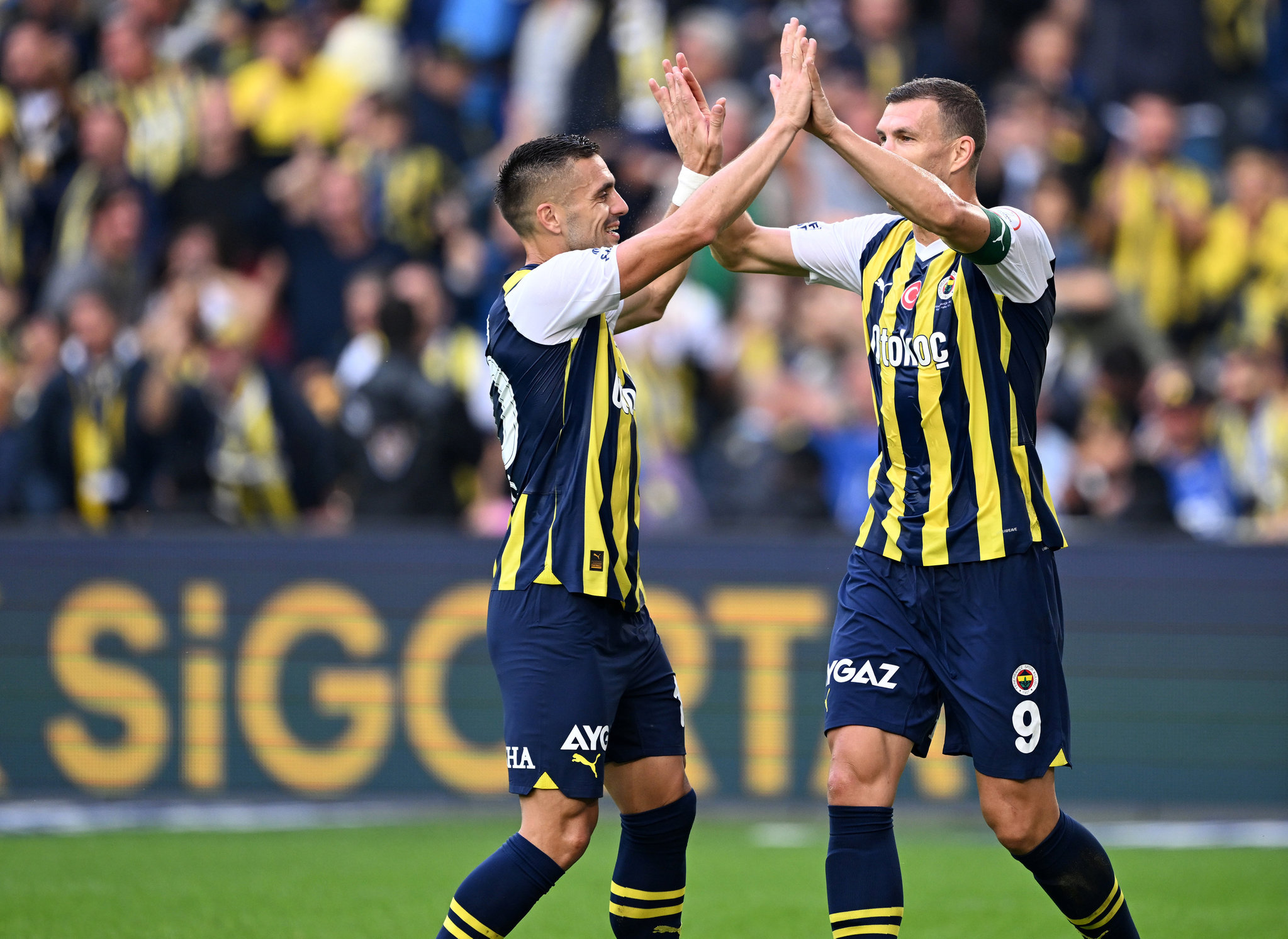 TRANSFER HABERİ: Fenerbahçe’de üzücü veda! Dzeko’nun yeni adresi belli oldu