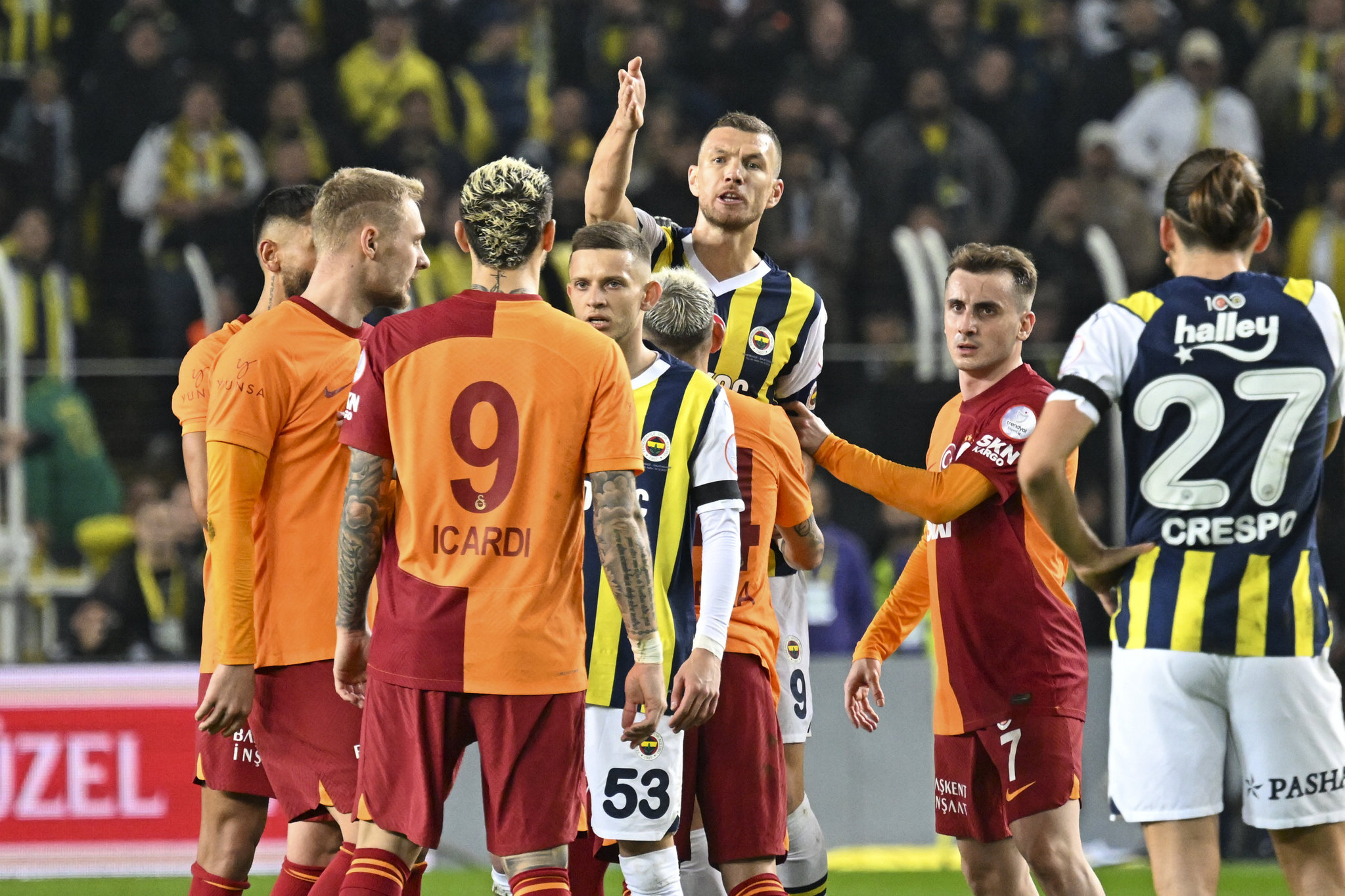 Fenerbahçe ve Galatasaray’ın zirve yarışında damga vurdular! O istatistikte...