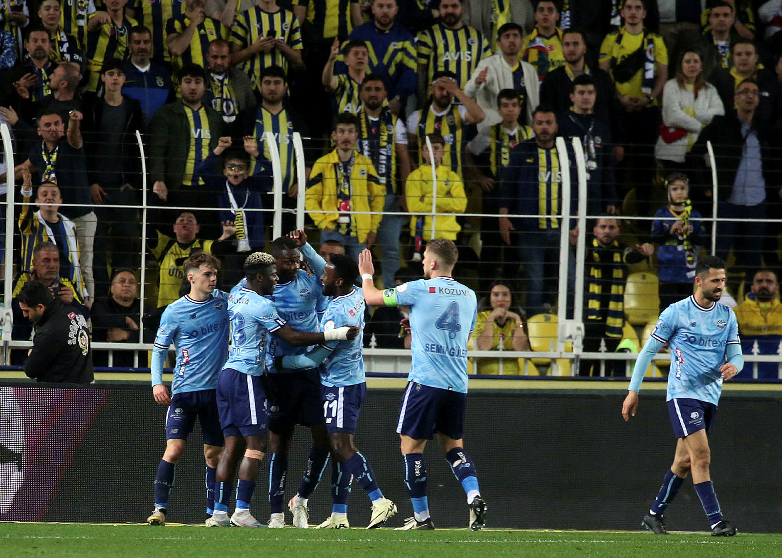 Süper Lig’in şampiyonunu açıkladılar! Fenerbahçe mi, Galatasaray mı?