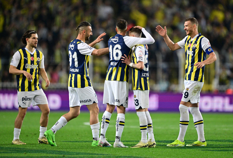 Fenerbahçe’de Rade Kruic rüzgarı! İsmail Kartal’ın gözüne girdi