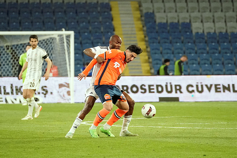 Spor yazarları RAMS Başakşehir - Beşiktaş maçını değerlendirdi!