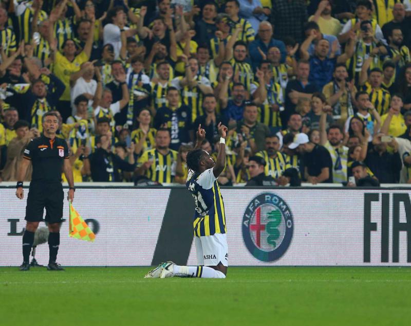 Fenerbahçe’den Bright Osayi-Samuel kararı! Menajeri İstanbul’a geldi