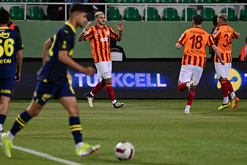Spor yazarları Galatasaray - Fenerbahçe maçını değerlendirdi!