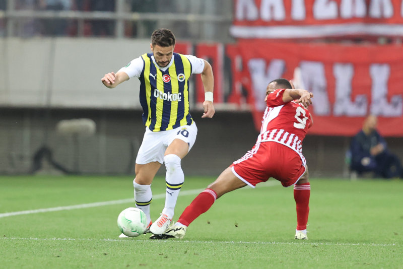 Ömer Üründül’den Olympiakos - Fenerbahçe maçı yorumu! 9 kişi oynattılar