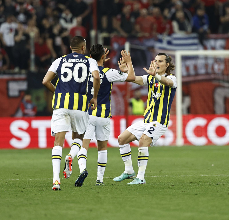 Olympiakos Fenerbahçe maçı sonrası flaş sözler! Hakikaten felaket