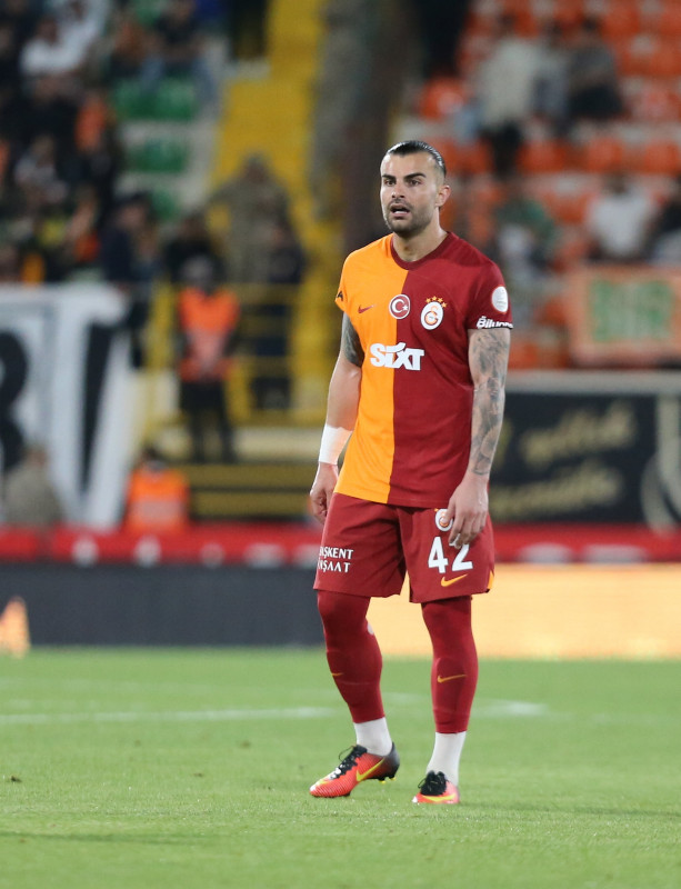 Galatasaray’da Abdülkerim Bardakcı gelişmesi! Yönetim kararı...