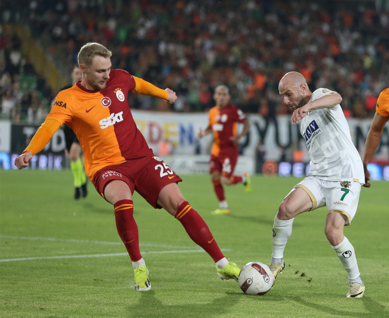 Galatasaray tarih yazmak için sahada! İşte Okan Buruk’un Adana Demirspor maçı muhtemel 11’i