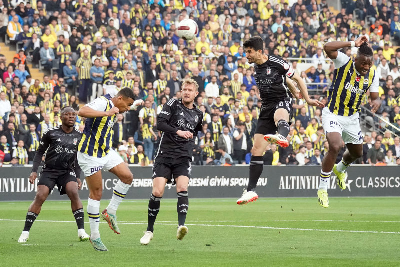 Spor yazarları Fenerbahçe - Beşiktaş maçını değerlendirdi!