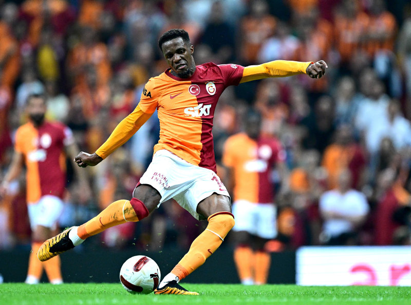 GALATASARAY TRANSFER HABERLERİ: Wilfried Zaha Premier Lig’e geri dönüyor! Sezon sonunda...